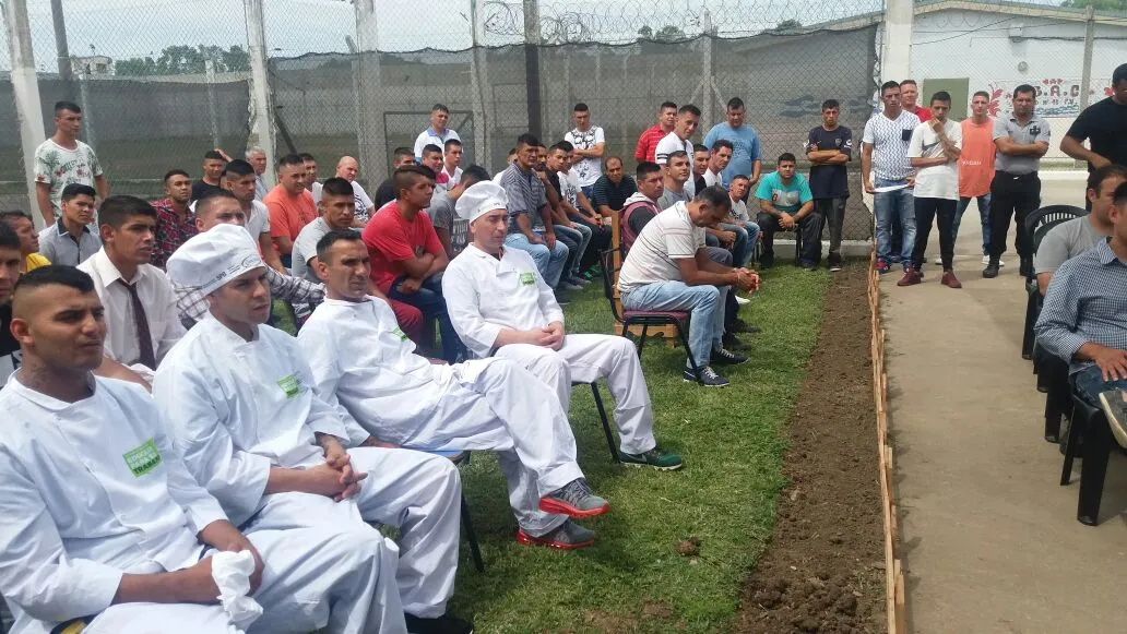Acto de cierre de los talleres con los participantes