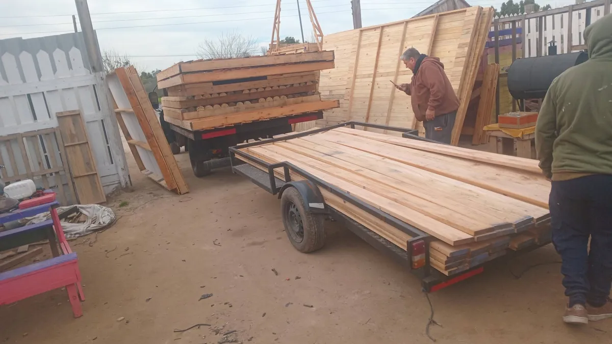 Carga de madera en el obrador