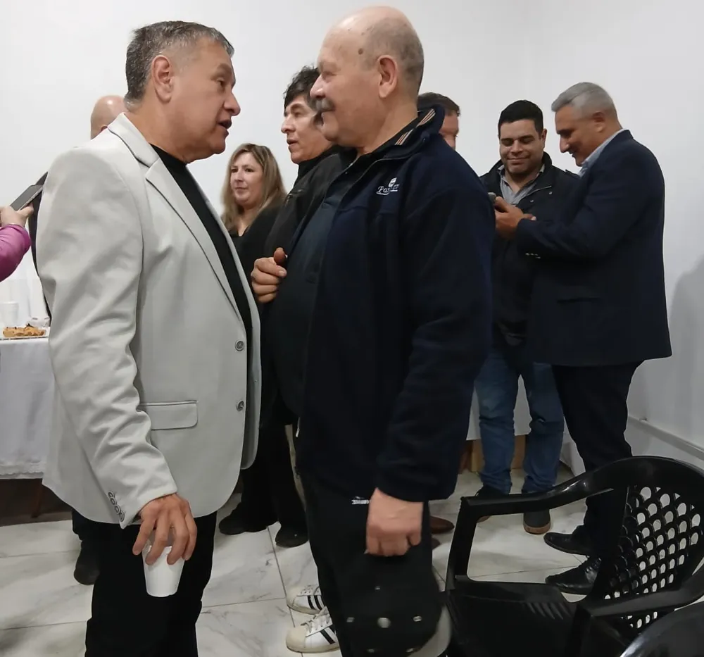 Encuentro entre referentes de Red Mundial y de la comunidad paraguaya